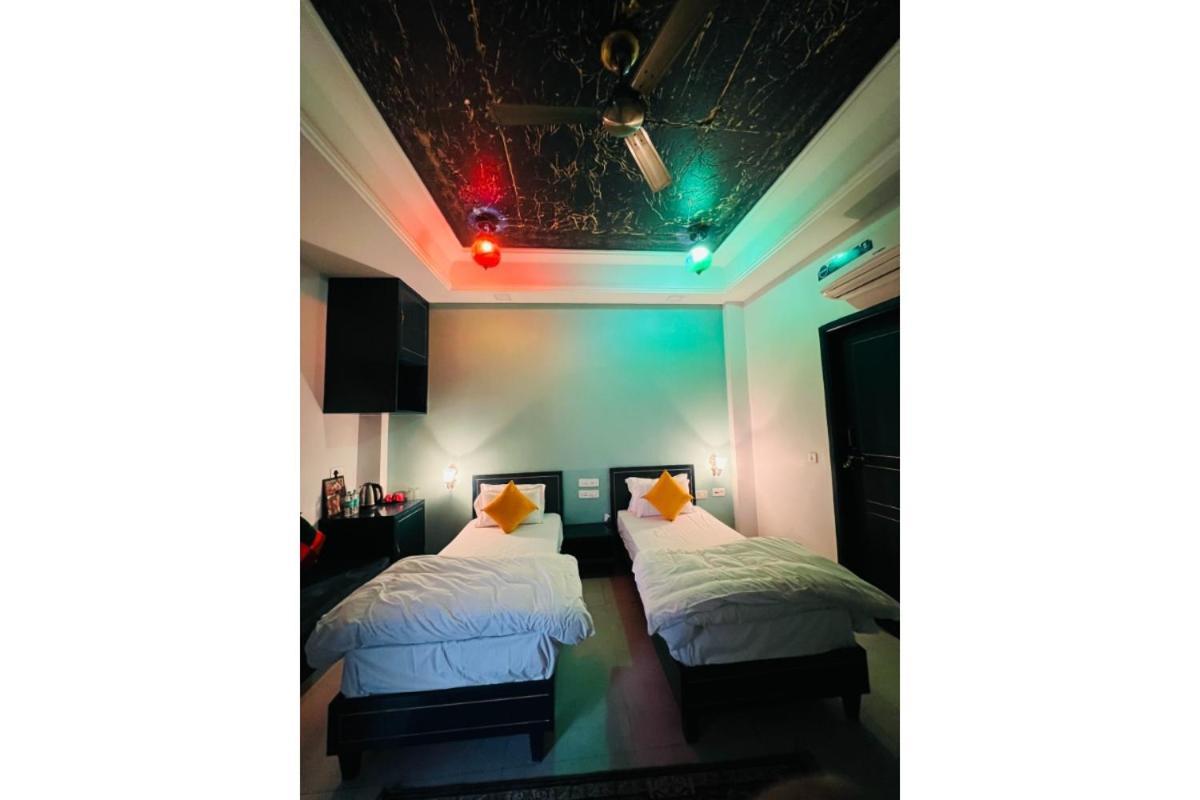 Shiv Kothi - Homestay Agra  Bagian luar foto