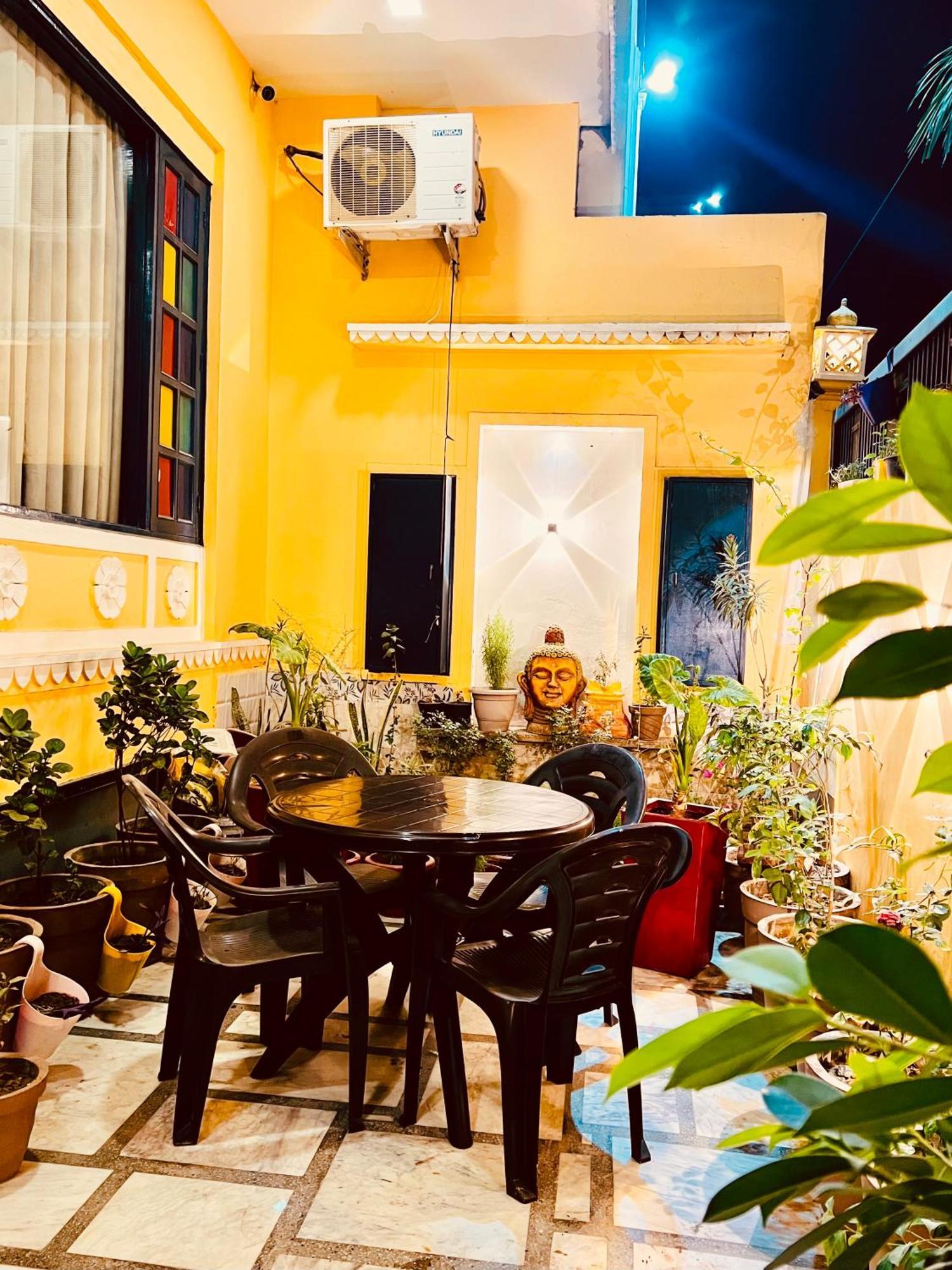Shiv Kothi - Homestay Agra  Bagian luar foto